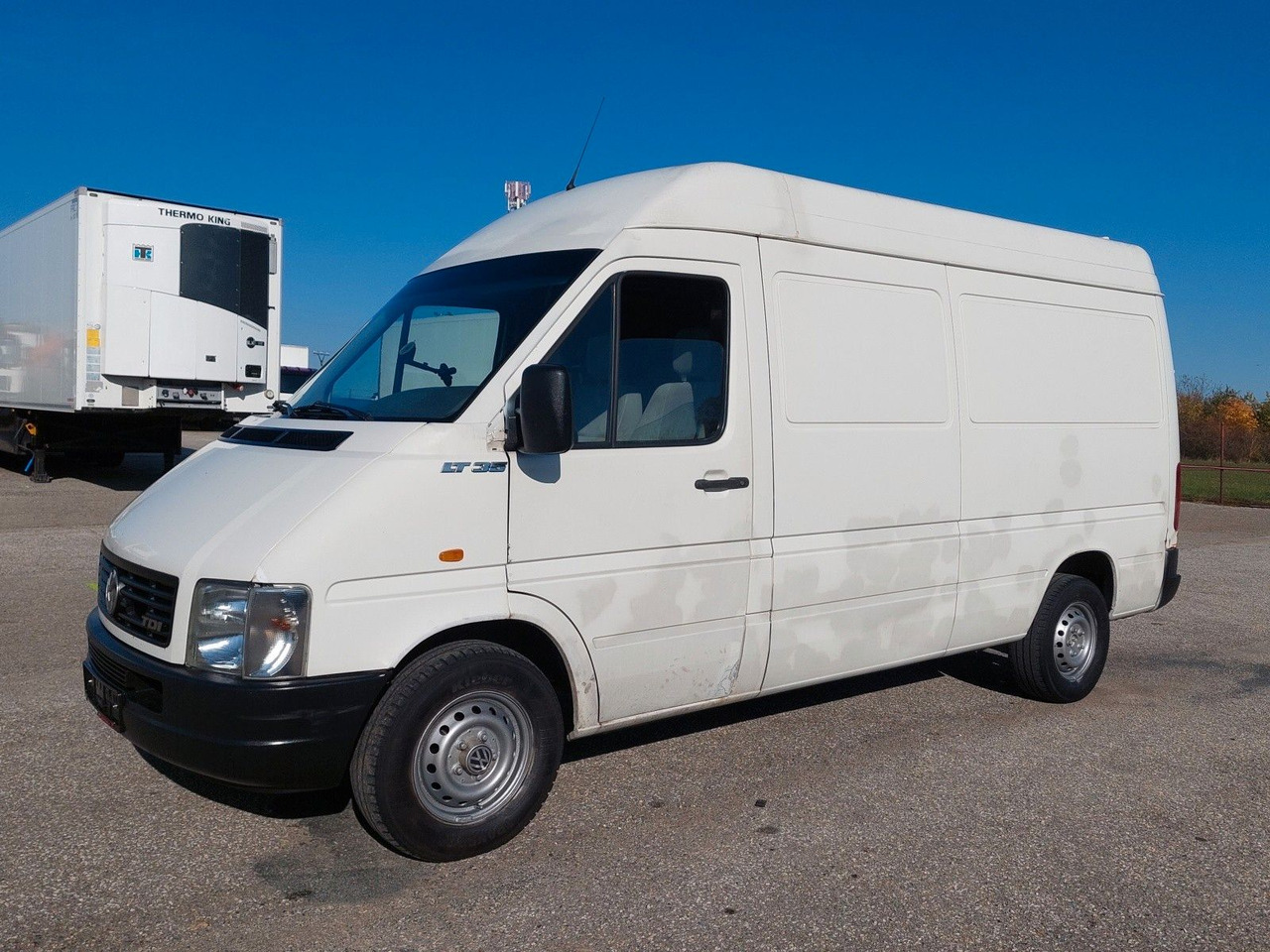Volkswagen LT Kasten-Kombi 35 L2H2 Hochraum - Фургон с закрытым кузовом: фото 1 Volkswagen LT Kasten-Kombi 35 L2H2 Hochraum - Фургон с закрытым кузовом: фото 1