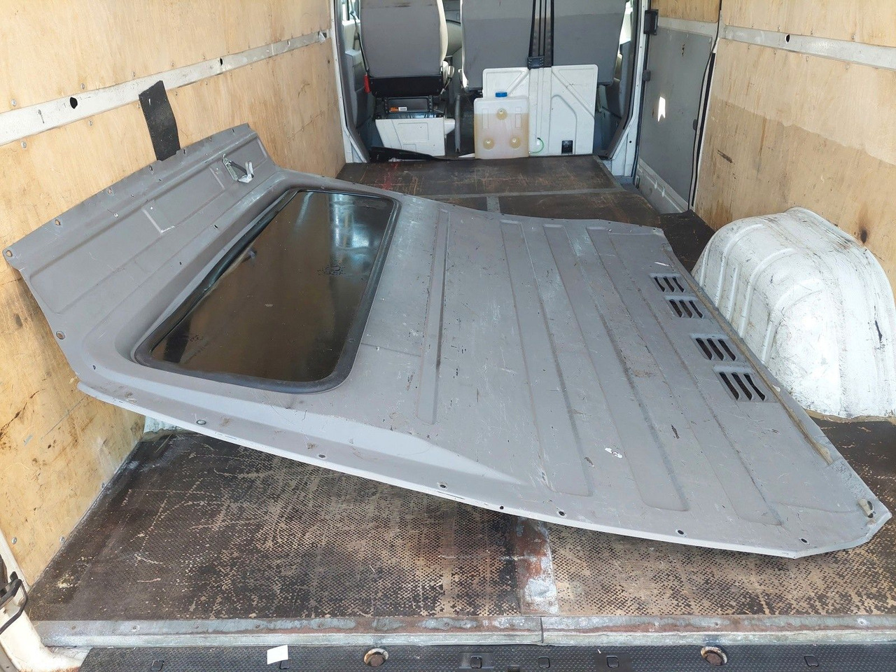 Фургон с закрытым кузовом Volkswagen LT Kasten-Kombi 35 L2H2 Hochraum: фото 8 Фургон с закрытым кузовом Volkswagen LT Kasten-Kombi 35 L2H2 Hochraum: фото 8