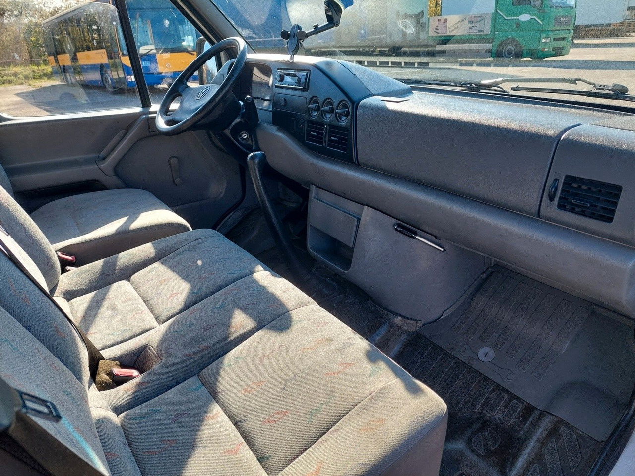 Фургон с закрытым кузовом Volkswagen LT Kasten-Kombi 35 L2H2 Hochraum: фото 24 Фургон с закрытым кузовом Volkswagen LT Kasten-Kombi 35 L2H2 Hochraum: фото 24