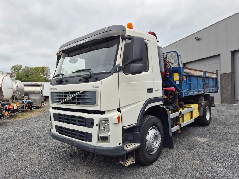 Volvo FM 9.300 TIPPER - HMF 1060K3 CRANE - Самосвал, Автоманипулятор: фото 1 Volvo FM 9.300 TIPPER - HMF 1060K3 CRANE - Самосвал, Автоманипулятор: фото 1