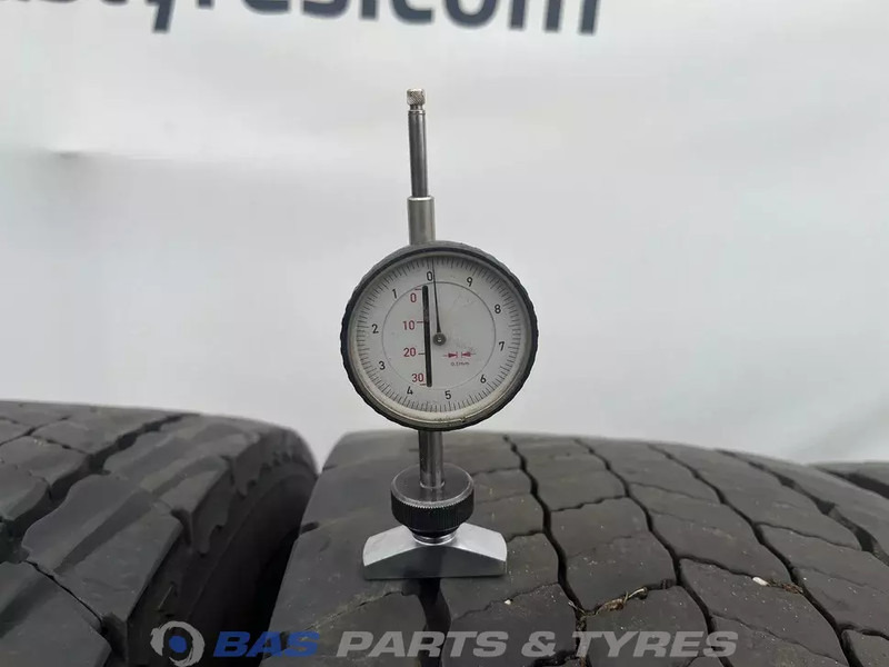 Continental Continental 315/70R22.5 Eco HD5 154/150 M+S 3PMSF gebruikte set - Шина для Грузовиков: фото 3 Continental Continental 315/70R22.5 Eco HD5 154/150 M+S 3PMSF gebruikte set - Шина для Грузовиков: фото 3