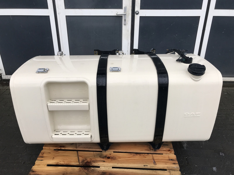 DAF Brandstoftank DAF 700 Liter 1624519 - Топливный бак для Грузовиков: фото 1 DAF Brandstoftank DAF 700 Liter 1624519 - Топливный бак для Грузовиков: фото 1