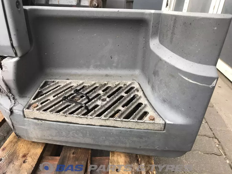 Бампер для Грузовиков DAF LF Euro 6 Bumper DAF 1706977: фото 6 Бампер для Грузовиков DAF LF Euro 6 Bumper DAF 1706977: фото 6