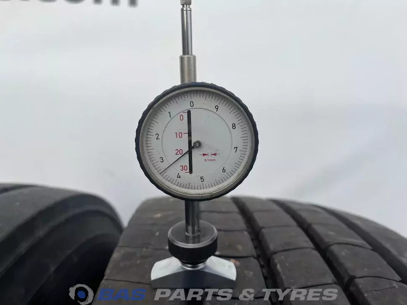 Falken Falken 295/80R22.5 RI-151 154/149 M M+S 3PMSF gebruikte set - Шина для Грузовиков: фото 3 Falken Falken 295/80R22.5 RI-151 154/149 M M+S 3PMSF gebruikte set - Шина для Грузовиков: фото 3