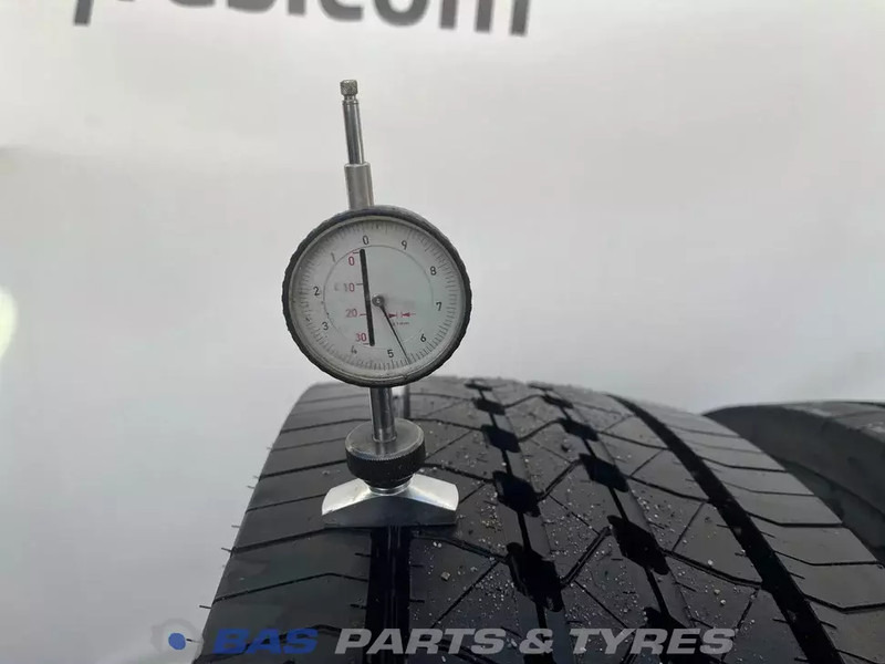 Goodyear Goodyear 295/80R22.5 154/149 M M+S 3PMSF gebruikte set - Шина для Грузовиков: фото 3 Goodyear Goodyear 295/80R22.5 154/149 M M+S 3PMSF gebruikte set - Шина для Грузовиков: фото 3