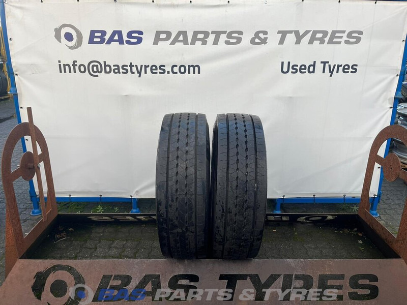 Goodyear Goodyear 315/70R22.5 156/150 M+S 3PMSF gebruikte set - Шина для Грузовиков: фото 1 Goodyear Goodyear 315/70R22.5 156/150 M+S 3PMSF gebruikte set - Шина для Грузовиков: фото 1