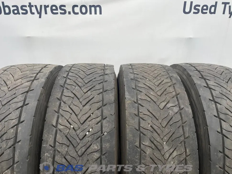 Goodyear Goodyear 315/70R22.5 KMAX D G2 154/152 M+S 3PMSF gebruikte set - Шина для Грузовиков: фото 2 Goodyear Goodyear 315/70R22.5 KMAX D G2 154/152 M+S 3PMSF gebruikte set - Шина для Грузовиков: фото 2