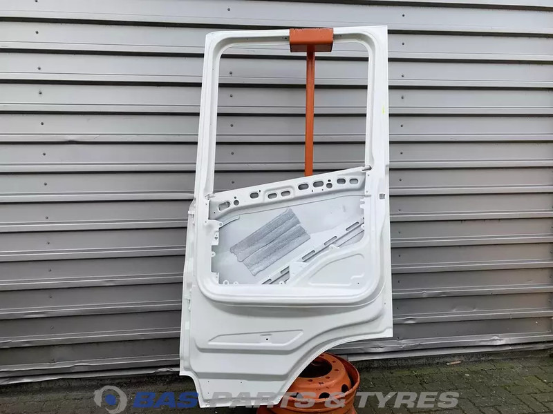 Scania R-Serie NextGen Portier Rechts Scania 2044984 - Дверь и запчасти для Грузовиков: фото 2 Scania R-Serie NextGen Portier Rechts Scania 2044984 - Дверь и запчасти для Грузовиков: фото 2