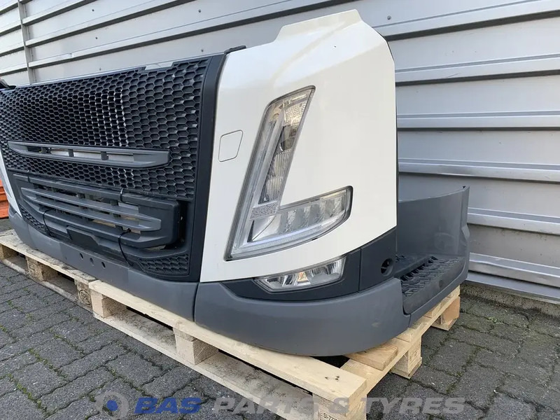 Volvo FM5 - Бампер для Грузовиков: фото 2 Volvo FM5 - Бампер для Грузовиков: фото 2
