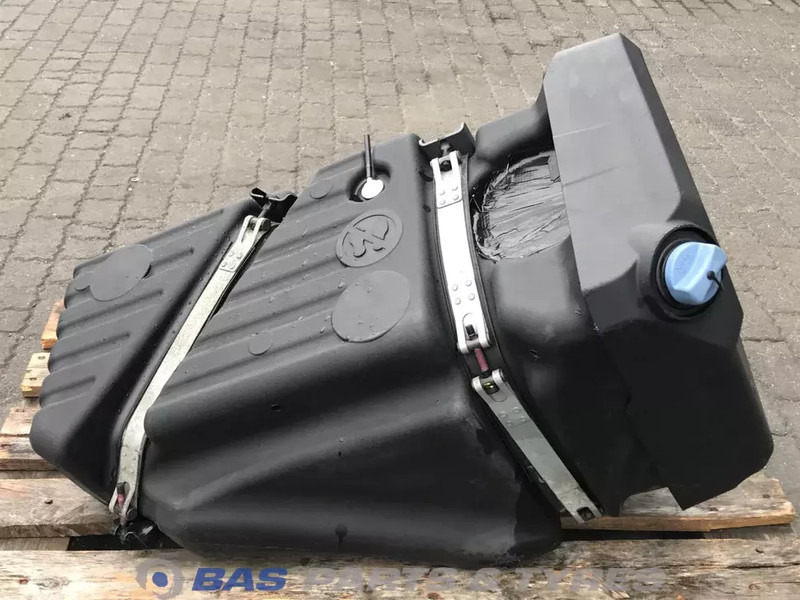 DAF XG DAF AdBlue tank 2292864 - Запчасти для Грузовиков: фото 4 DAF XG DAF AdBlue tank 2292864 - Запчасти для Грузовиков: фото 4