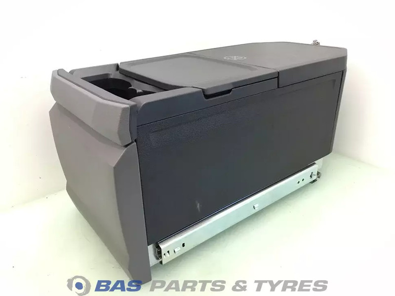 DAF XG Koelkast DAF 35 Liter 2321324 - Запчасти для Грузовиков: фото 2 DAF XG Koelkast DAF 35 Liter 2321324 - Запчасти для Грузовиков: фото 2