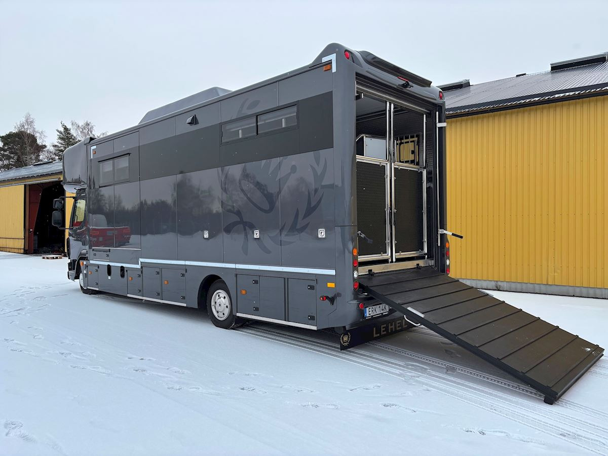 DAF Lehel horsebox 210 LF - Коневоз: фото 3 DAF Lehel horsebox 210 LF - Коневоз: фото 3