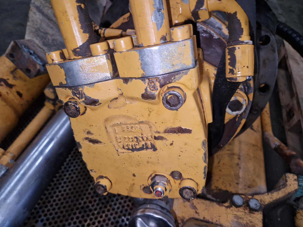 MOTOR DE GIRO FMF090 R944 - Гидравлический мотор для Строительной техники: фото 1 MOTOR DE GIRO FMF090 R944 - Гидравлический мотор для Строительной техники: фото 1