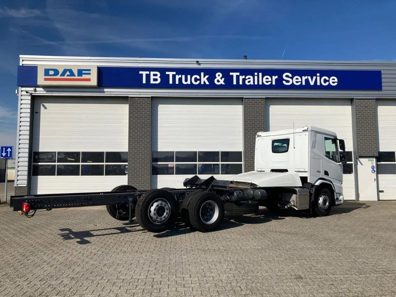DAF XD 450 FAN CHASSIS SLEEPER CAB PTO STEERING LIFTAXLE 505WB - NEW - Грузовик-шасси: фото 3 DAF XD 450 FAN CHASSIS SLEEPER CAB PTO STEERING LIFTAXLE 505WB - NEW - Грузовик-шасси: фото 3