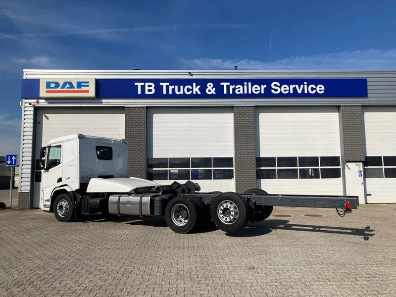 DAF XD 450 FAN CHASSIS SLEEPER CAB PTO STEERING LIFTAXLE 505WB - NEW - Грузовик-шасси: фото 2 DAF XD 450 FAN CHASSIS SLEEPER CAB PTO STEERING LIFTAXLE 505WB - NEW - Грузовик-шасси: фото 2