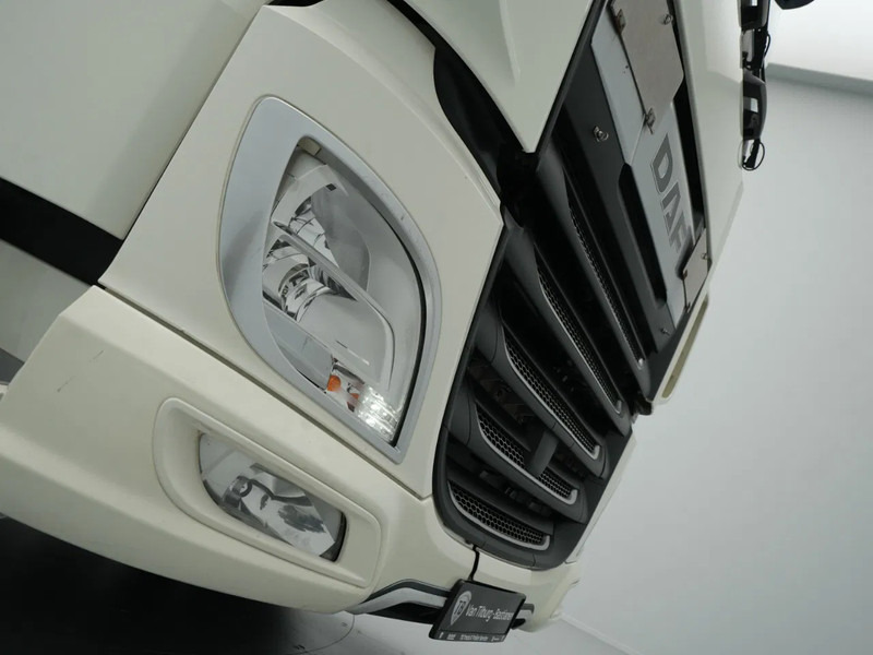 Тягач DAF XF 480 FT Super Space Cab, 2x Tanks, PTO Prep: фото 11