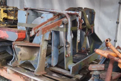 Ładowacz czołowy Tur do ciągnika MF NW JD CLAAS RENAULT - Фронтальный погрузчик для трактора: фото 4 Ładowacz czołowy Tur do ciągnika MF NW JD CLAAS RENAULT - Фронтальный погрузчик для трактора: фото 4