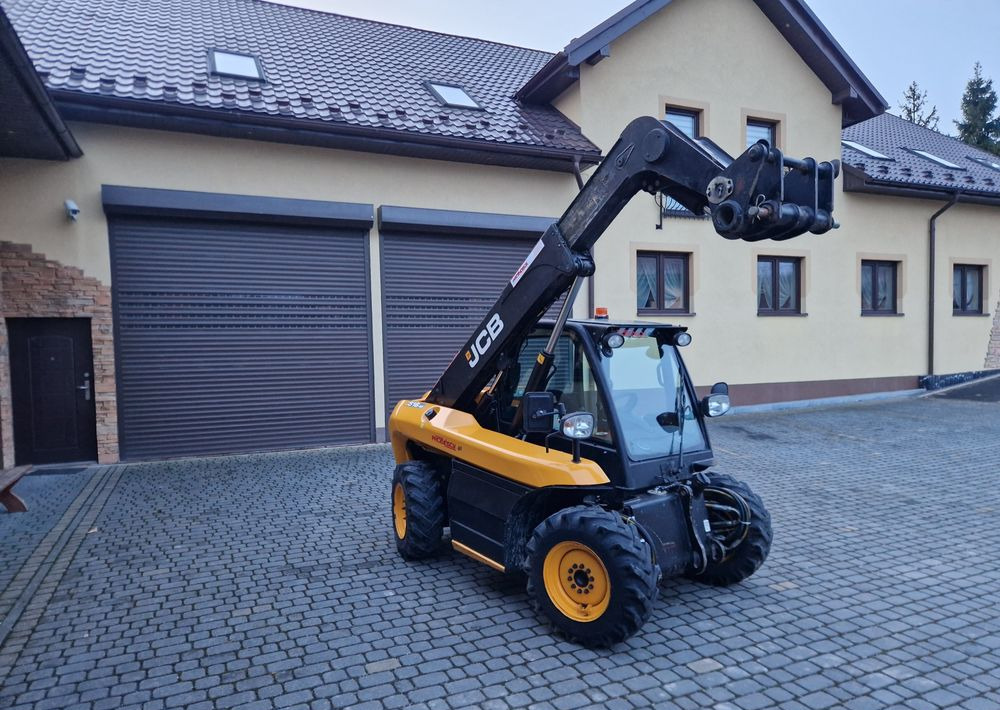 Ładowarka teleskopowa JCB 516-40 2017 Ładowarka teleskopowa JCB - Телескопический погрузчик: фото 1 Ładowarka teleskopowa JCB 516-40 2017 Ładowarka teleskopowa JCB - Телескопический погрузчик: фото 1