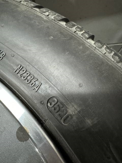 Pirelli P ZERO Winter 255/45/19 - Шина для Грузовиков: фото 4 Pirelli P ZERO Winter 255/45/19 - Шина для Грузовиков: фото 4