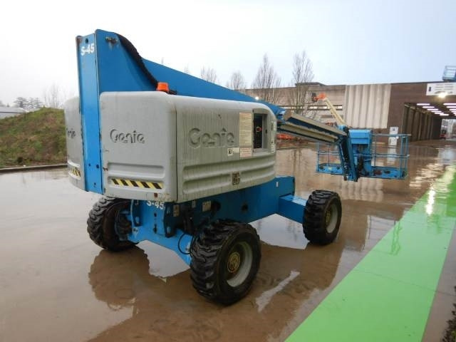 Genie S45 - Телескопический подъемник: фото 4 Genie S45 - Телескопический подъемник: фото 4