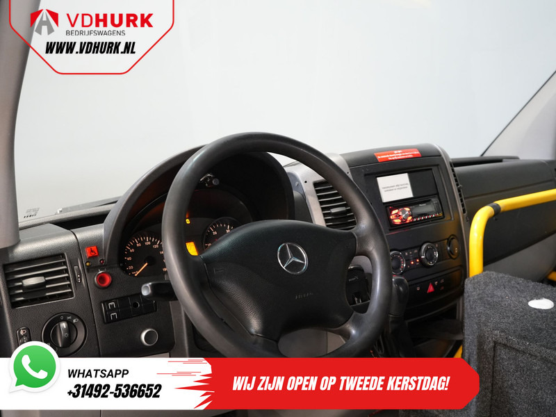 Легковой автомобиль Mercedes-Benz Sprinter 313 2.2 CDI Aut. L2H2 €10.768 Incl. BTW BPM VRIJ! EXPORT ONLY Combi/ 9 Persoons/ Kombi/ 9P/ Airco/ Rolstoellift/ Electr. deur: фото 14