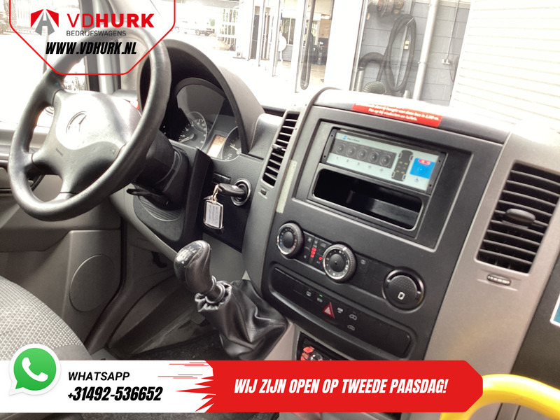 Mercedes-Benz Sprinter 313 2.2 CDI L2H2 €9922 Incl. BTW BPM VRIJ! EXPORT Combi/ 9 Persoons/ Kombi/ 9P/ Airco/ Rolstoellift - Микроавтобус, Пассажирский фургон: фото 3 Mercedes-Benz Sprinter 313 2.2 CDI L2H2 €9922 Incl. BTW BPM VRIJ! EXPORT Combi/ 9 Persoons/ Kombi/ 9P/ Airco/ Rolstoellift - Микроавтобус, Пассажирский фургон: фото 3