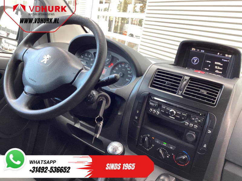 Peugeot Expert 2.0 HDI 130 pk L2 Dubbel Cabine DC EXPORT Airco/ Cruise/ Navi/ PDC/ Trekhaak - Легковой фургон, Грузопассажирский фургон: фото 3 Peugeot Expert 2.0 HDI 130 pk L2 Dubbel Cabine DC EXPORT Airco/ Cruise/ Navi/ PDC/ Trekhaak - Легковой фургон, Грузопассажирский фургон: фото 3