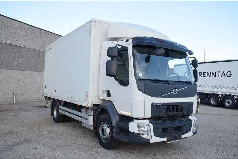 Volvo FL 250 - Грузовик с закрытым кузовом: фото 5 Volvo FL 250 - Грузовик с закрытым кузовом: фото 5