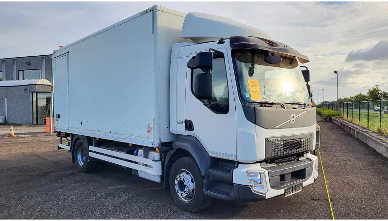 Volvo FL 250 - Грузовик с закрытым кузовом: фото 1 Volvo FL 250 - Грузовик с закрытым кузовом: фото 1