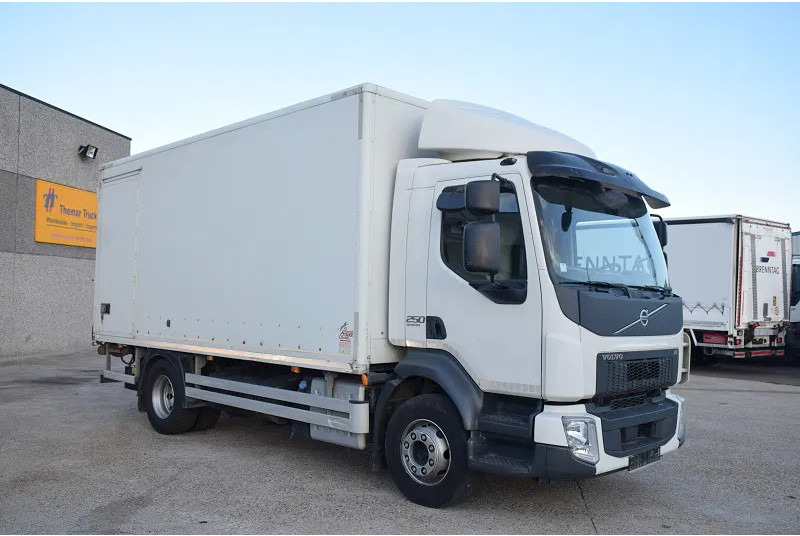 Volvo FL 250 - Грузовик с закрытым кузовом: фото 4 Volvo FL 250 - Грузовик с закрытым кузовом: фото 4
