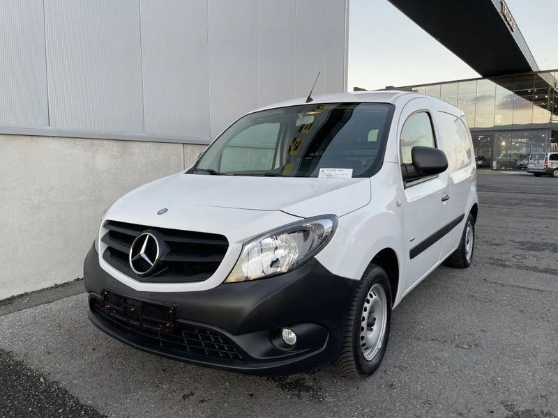 Mercedes-Benz Citan 109 CDI *Navigatie*Airco*Buitenspiegels verwarmd&elektr. verstelbaar - Легковой фургон: фото 1 Mercedes-Benz Citan 109 CDI *Navigatie*Airco*Buitenspiegels verwarmd&elektr. verstelbaar - Легковой фургон: фото 1
