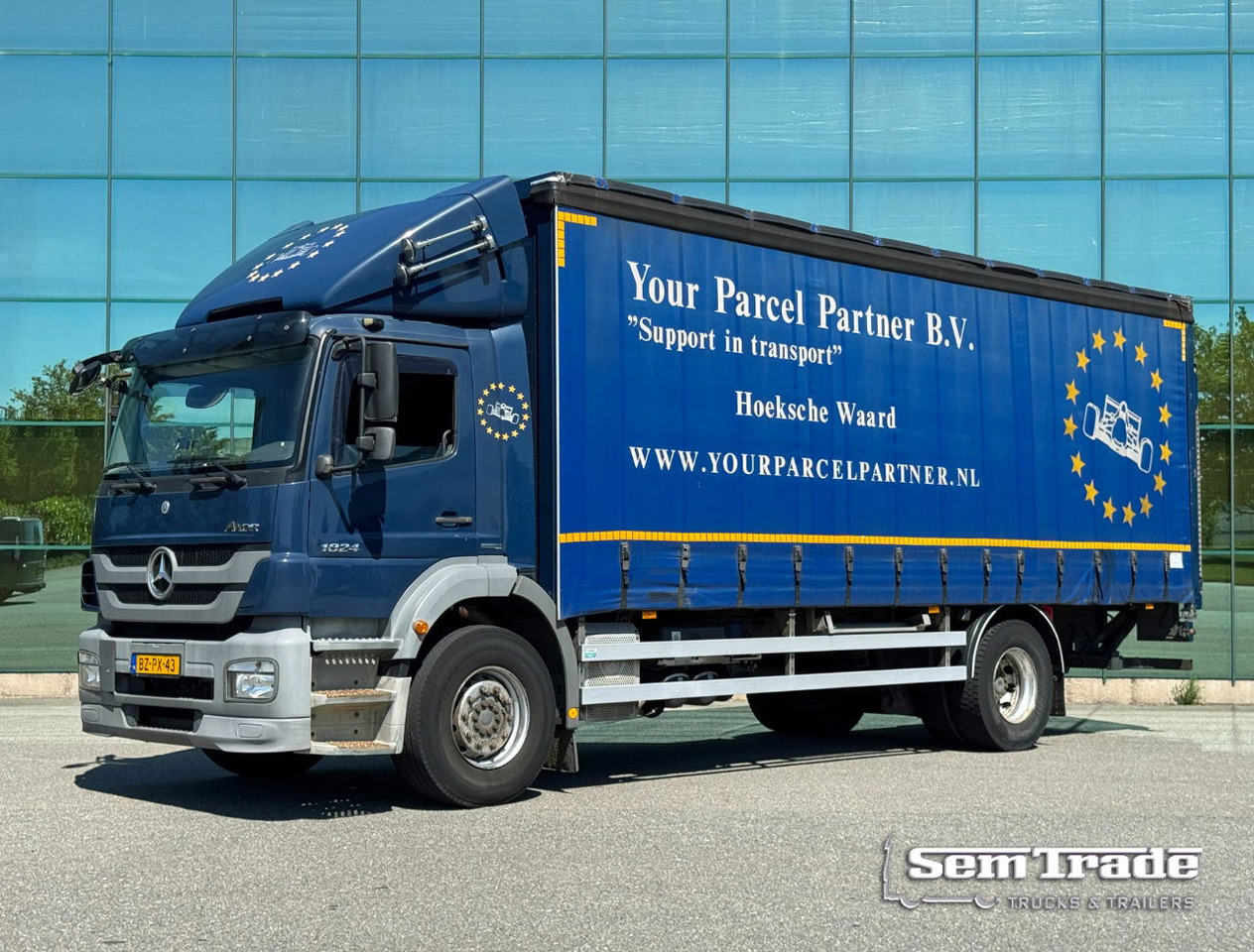 Тентованный грузовик Mercedes-Benz Axor 1824 Euro 5 694.000 KM Curtain Side Door Tail Lift NEW Tacho TOP Condition NL Truck: фото 1