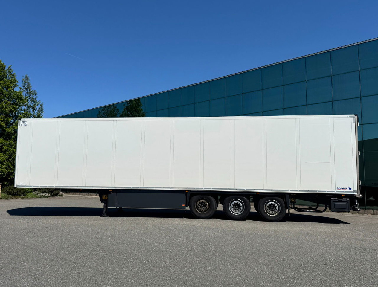 Schmitz Cargobull SCBS3B Thermo King SLXi300 Only 6.822 Hours Thick Roof Disc Br - Полуприцеп-рефрижератор: фото 2 Schmitz Cargobull SCBS3B Thermo King SLXi300 Only 6.822 Hours Thick Roof Disc Br - Полуприцеп-рефрижератор: фото 2