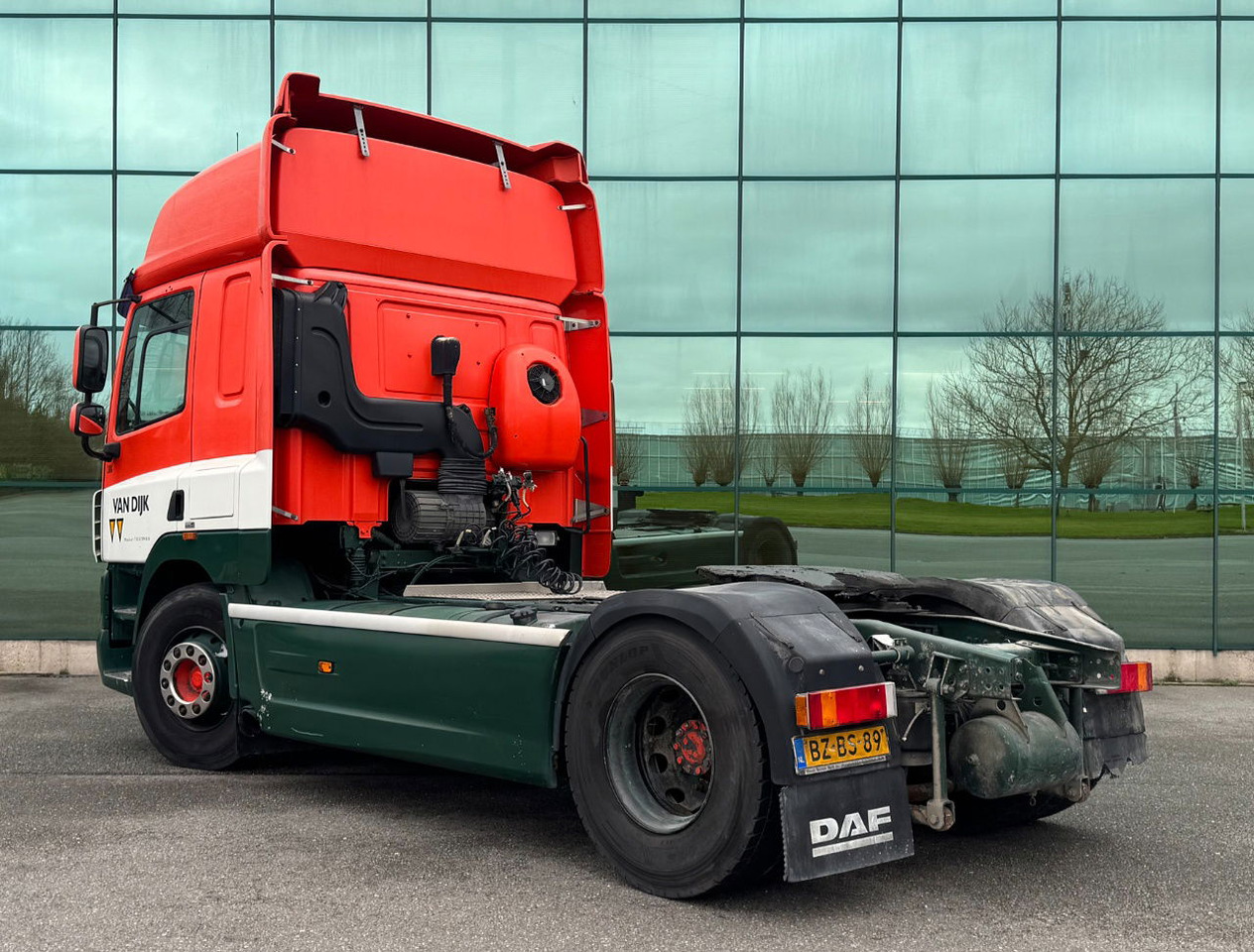 DAF CF 85.460 Only 229.800 KM Retarder - Intarder 2x Tanks Tires 90 NL Truck - Тягач: фото 3 DAF CF 85.460 Only 229.800 KM Retarder - Intarder 2x Tanks Tires 90 NL Truck - Тягач: фото 3