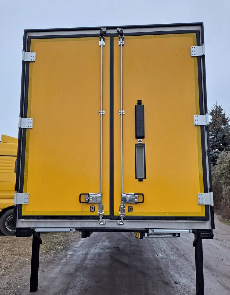 Krone Kontener Chłodnia BDF Izoterma NOWA - Сменный кузов - фургон: фото 4 Krone Kontener Chłodnia BDF Izoterma NOWA - Сменный кузов - фургон: фото 4