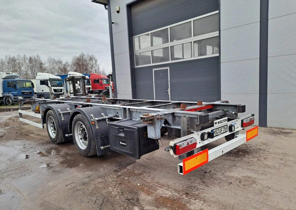 Wielton Przyczepa tandem - Прицеп-контейнеровоз/ Сменный кузов: фото 1 Wielton Przyczepa tandem - Прицеп-контейнеровоз/ Сменный кузов: фото 1