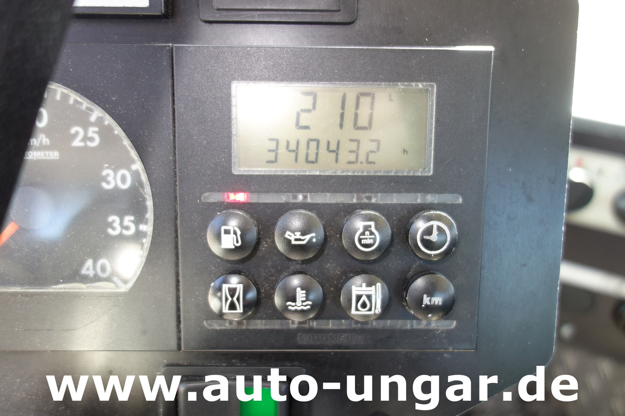 Аэродромный тягач GOLDHOFER AST-1 A500 Baujahr 1999 Push-Back towbarless Pushback Liebherr used GSE: фото 27 Аэродромный тягач GOLDHOFER AST-1 A500 Baujahr 1999 Push-Back towbarless Pushback Liebherr used GSE: фото 27