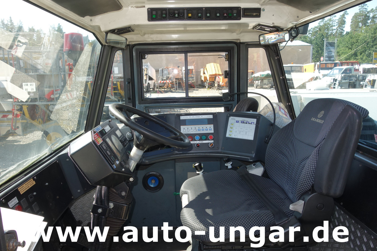 Аэродромный тягач GOLDHOFER AST-1 A500 Baujahr 1999 Push-Back towbarless Pushback Liebherr used GSE: фото 19 Аэродромный тягач GOLDHOFER AST-1 A500 Baujahr 1999 Push-Back towbarless Pushback Liebherr used GSE: фото 19