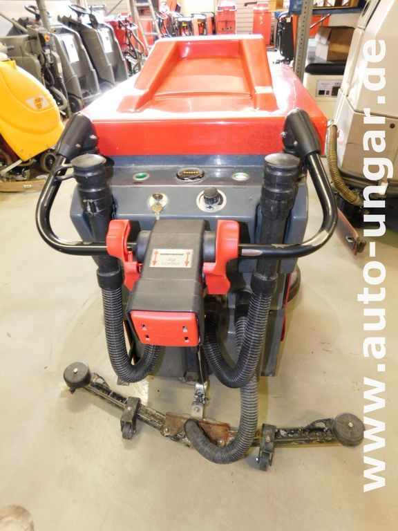 Gansow 88 mit eigenem Antrieb 24V inkl. Ladegerät - Поломоечная машина: фото 3 Gansow 88 mit eigenem Antrieb 24V inkl. Ladegerät - Поломоечная машина: фото 3