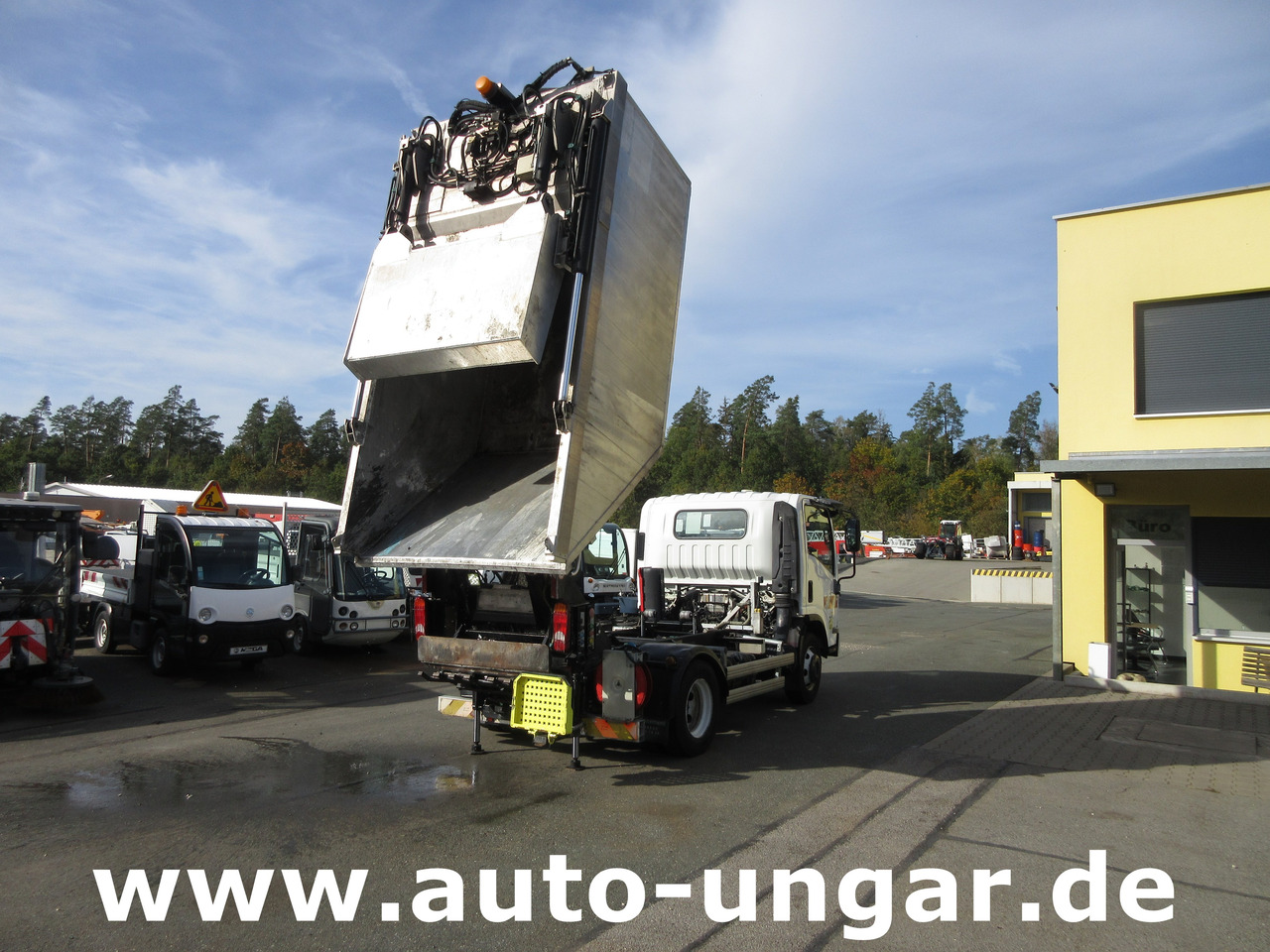 Мусоровоз Isuzu NPR 75 Müllwagen Provence Benne - Faun Lifter Presse Kipper Trittbrett Bj 12: фото 21