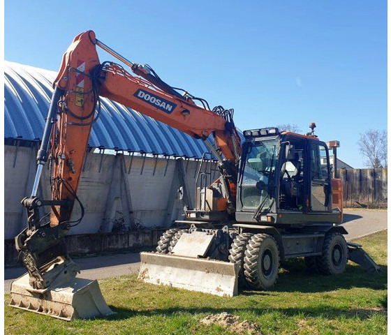 Doosan 18t DX165 WR-7 - Колёсный экскаватор: фото 2 Doosan 18t DX165 WR-7 - Колёсный экскаватор: фото 2