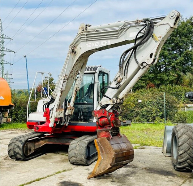 Takeuchi 7t TB175 powertilt - Гусеничный экскаватор: фото 4 Takeuchi 7t TB175 powertilt - Гусеничный экскаватор: фото 4