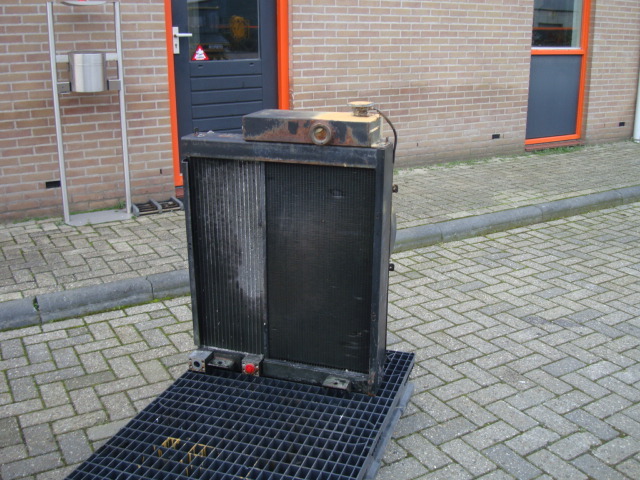 CATERPILLAR D350D/D400D/D350E/D400E/D25D/D30D - Гидравлика для Сочленённых самосвалов: фото 4 CATERPILLAR D350D/D400D/D350E/D400E/D25D/D30D - Гидравлика для Сочленённых самосвалов: фото 4