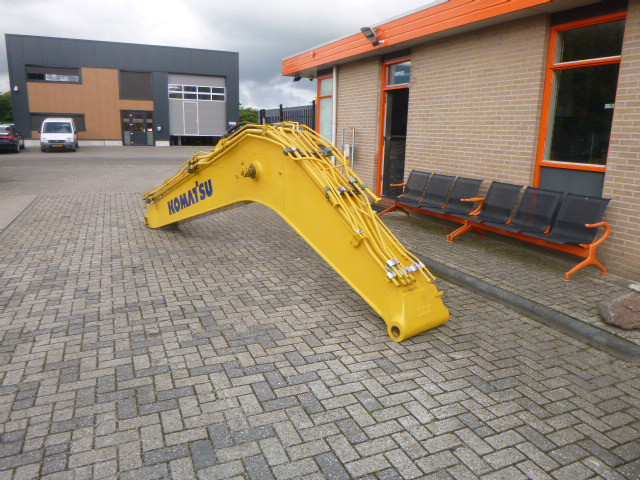 KOMATSU PC170-PC180-PC190 - Стрела для Гусеничных экскаваторов: фото 4 KOMATSU PC170-PC180-PC190 - Стрела для Гусеничных экскаваторов: фото 4