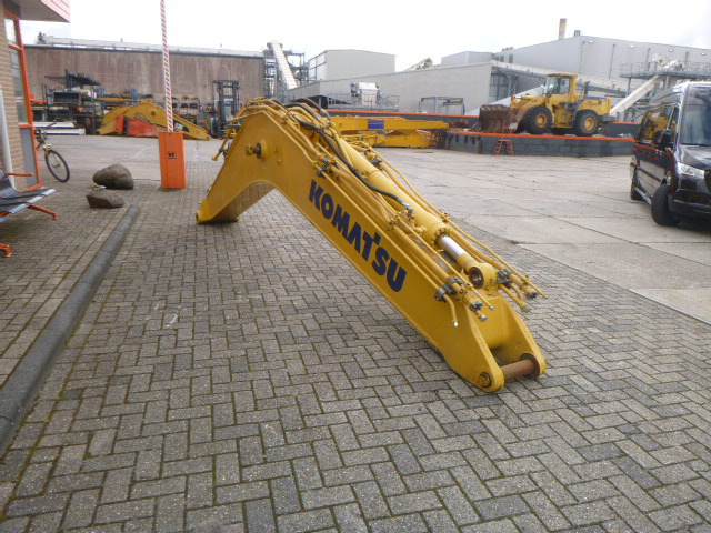 KOMATSU PC170-PC180-PC190 - Стрела для Гусеничных экскаваторов: фото 2 KOMATSU PC170-PC180-PC190 - Стрела для Гусеничных экскаваторов: фото 2