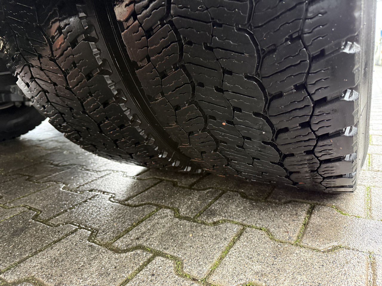 Scania P280 4X2 - Грузовик с закрытым кузовом: фото 2 Scania P280 4X2 - Грузовик с закрытым кузовом: фото 2