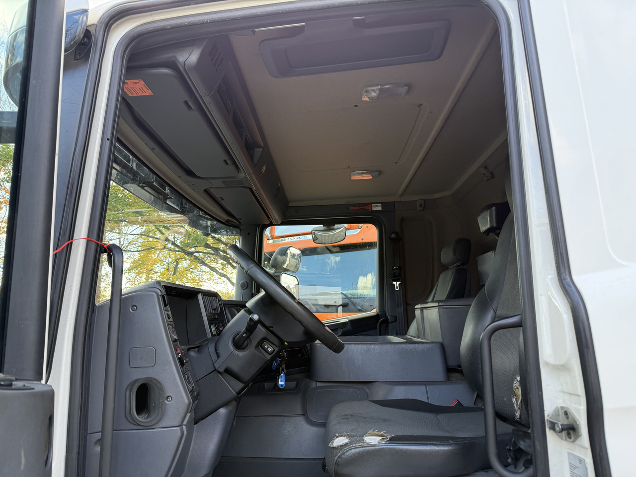 Scania P280 6X2*4 - Грузовик-шасси: фото 4 Scania P280 6X2*4 - Грузовик-шасси: фото 4