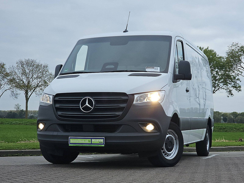 Mercedes-Benz Sprinter 315 L2H1 Mbux10 Trekhaak - Цельнометаллический фургон: фото 1 Mercedes-Benz Sprinter 315 L2H1 Mbux10 Trekhaak - Цельнометаллический фургон: фото 1