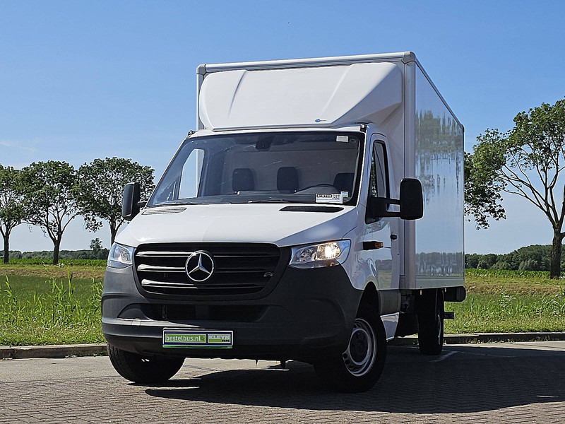 Mercedes-Benz Sprinter 317 Bakwagen Laadklep! - Фургон с закрытым кузовом: фото 1 Mercedes-Benz Sprinter 317 Bakwagen Laadklep! - Фургон с закрытым кузовом: фото 1