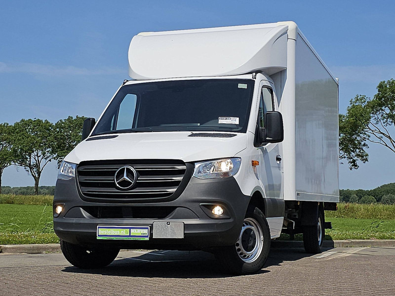 Mercedes-Benz Sprinter 317 Bakwagen Laadklep! - Фургон с закрытым кузовом: фото 1 Mercedes-Benz Sprinter 317 Bakwagen Laadklep! - Фургон с закрытым кузовом: фото 1